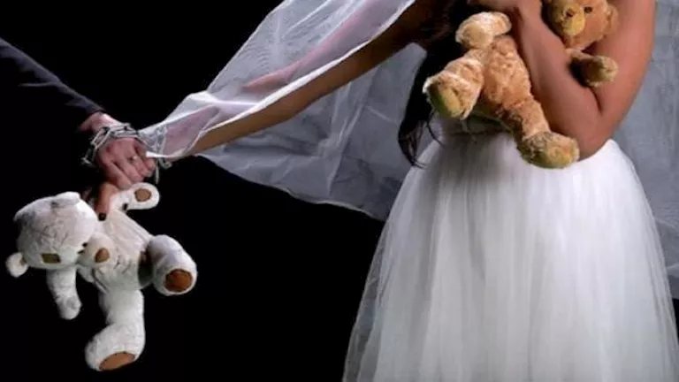 تحرك عاجل لإنقاذ طفلة بالدقهلية.. زوجها والدها عرفيًا لرجل أربعيني
