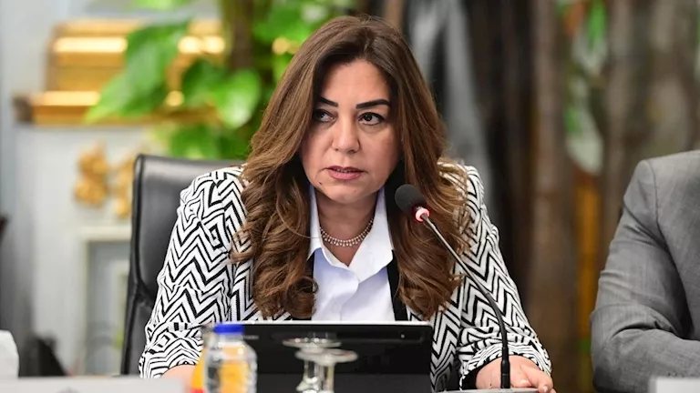 وزيرة التنمية المحلية تعلن حركة قيادات جديدة في 6 محافظات لضبط الأداء