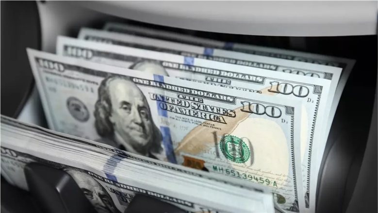 سعر الدولار اليوم في مصر.. بنك البركة يسجل أقل سعر للشراء والبيع