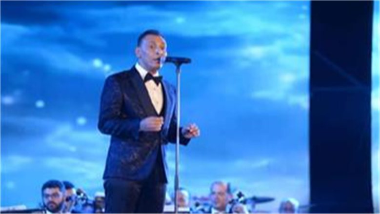 محمد الطوخي يشارك في احتفالية دار الأوبرا المصرية بعيدها الـ38 وسط أكثر من 500 فنان