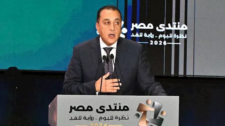 ماذا قال طفل الأسمرات لمدبولي حتى تأثر الرئيس السيسي خلال منتدى مصر 2026؟
