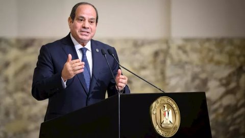الرئيس السيسي يطالب بالتوسع في التصنيع: مستعدون لتشجيع القطاع الخاص
