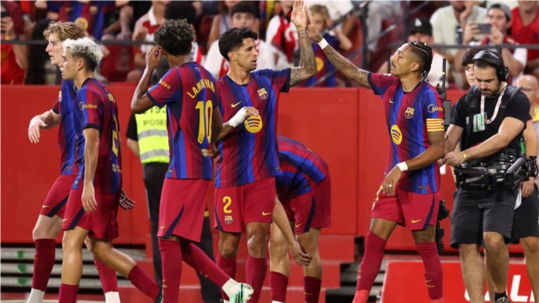 تشكيل برشلونة أمام باريس سان جيرمان في دوري الأبطال.. فليك يجري تغييرًا في الوسط