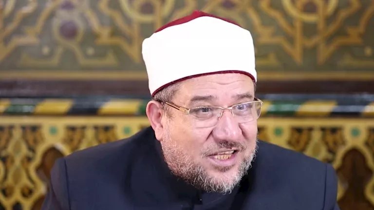 وزير الأوقاف السابق: الصلاة لا تقتصر على الأداء بل تشمل الخشوع والطمأنينة