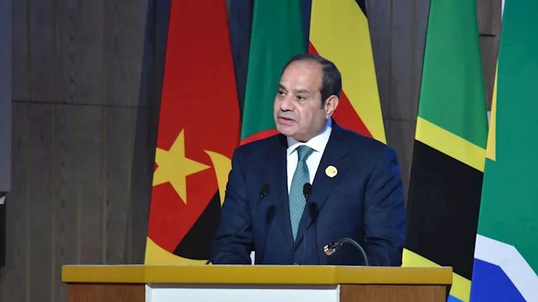 السيسي: انخفاض نصيب الفرد من المياه إلى 473 مترًا مكعبًا سنويًا