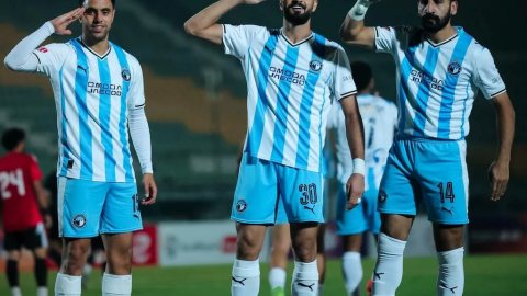 نجم المقاولون السابق: بيراميدز سيتوج بالدوري بفارق 15 نقطة.. والقناة كشف نقاط ضعف الأهلي