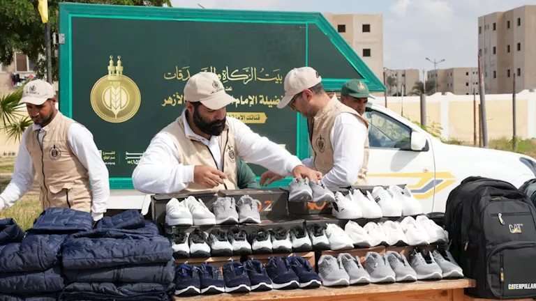 جهاز مستقبل مصر وبيت الزكاة يقدمان مساعدات لطلاب التربية الفكرية بالإسماعيلية