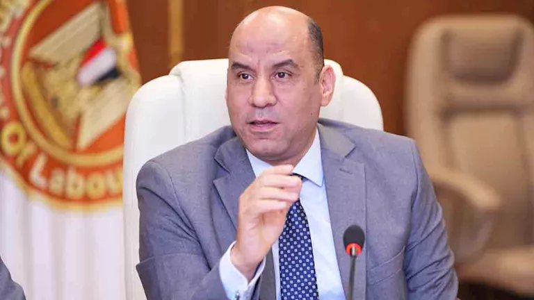 وزير العمل يفتتح ملتقى "هواوي للتوظيف".. 2000 فرصة عمل بمشاركة 120 شركة