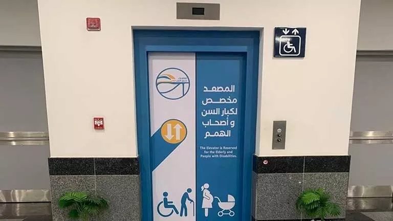 تطوير التصميمات الخارجية لـ176 مصعدًا بمحطات مونوريل شرق النيل - صور