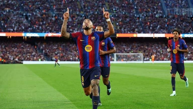 تشكيل برشلونة المتوقع أمام ريال بيتيس في الدوري الإسباني