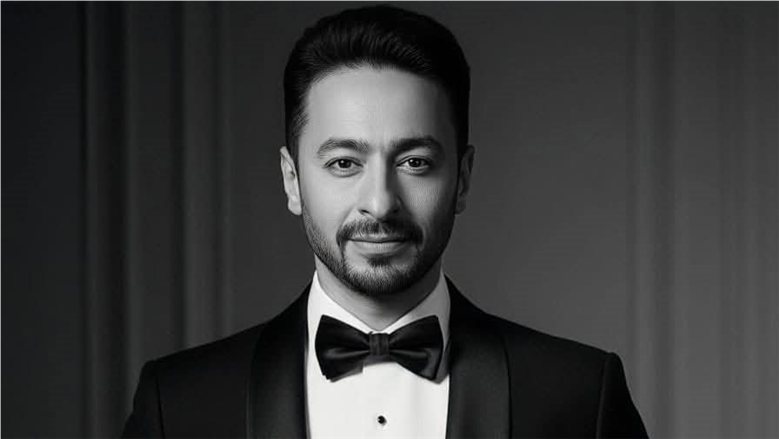 حمادة هلال يستعيد ذكرياته مع أسرته بصورة نادرة من طفولته: «الله يرحمك يا أمي ويشفيك يا أبويا»