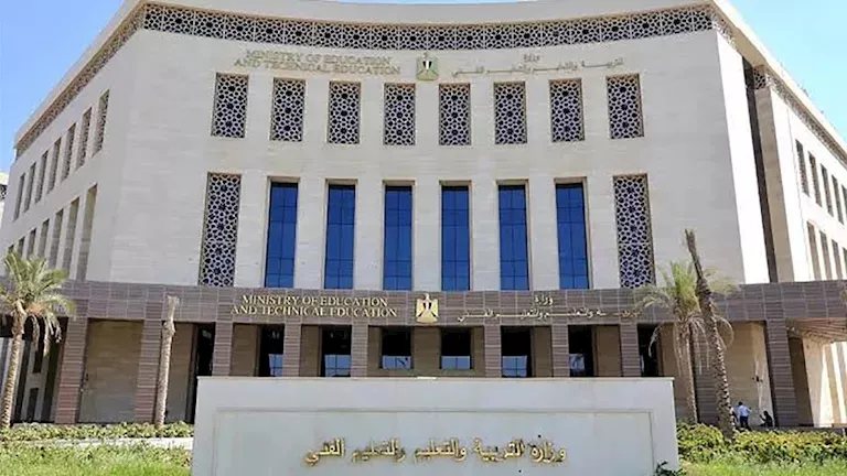 قواعد قبول وتحويل طلاب اللغات.. هل يُشترط عامان برياض الأطفال؟