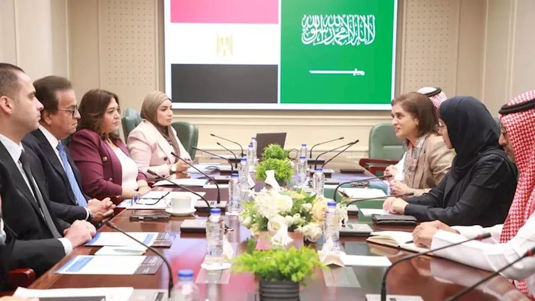 وزير الصحة يستقبل المرشحة السعودية لمنصب مدير عام الصحة العالمية