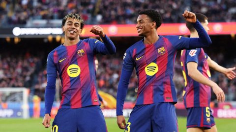 مواعيد مباريات اليوم السبت والقنوات الناقلة.. كلاسيكو ألمانيا.. وظهور برشلونة في الدوري الإسباني