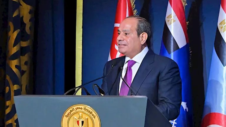 السيسي يشهد اتفاقًا مع طلعت مصطفى لتطوير 4 مشروعات كبرى.. ماذا طلب من المجموعة؟