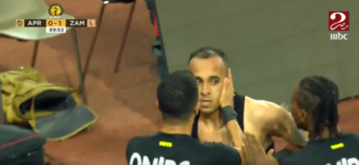 نجم الزمالك: يجب على ناصر منسي احترام قيمة قميص الزمالك ومكانته لدى جماهيره مهما كانت الضغوط