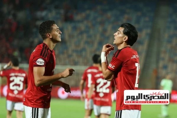 «الزمالك كده يتعملهم تمثال وبيراميدز مش قصة فلوس».. شوبير يهاجم الأهلي