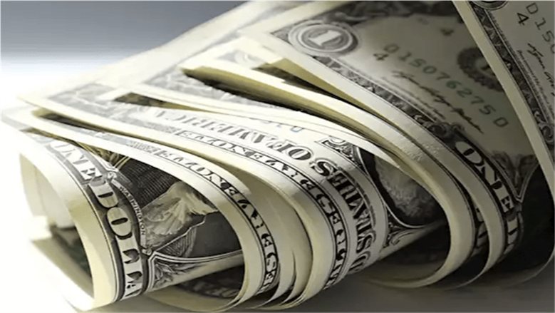 سعر الدولار اليوم الأربعاء في البنوك المصرية .. أعلى سعر للشراء