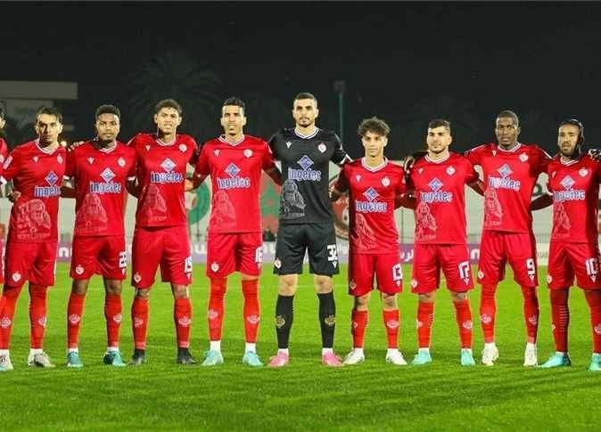الوداد المغربي يدرس إقالة مدربه