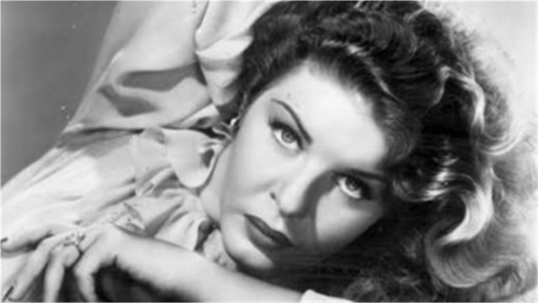 في ذكرى رحيلها الـ32.. مارثا راي نجمة الكوميديا التي كرست حياتها لخدمة الجنود