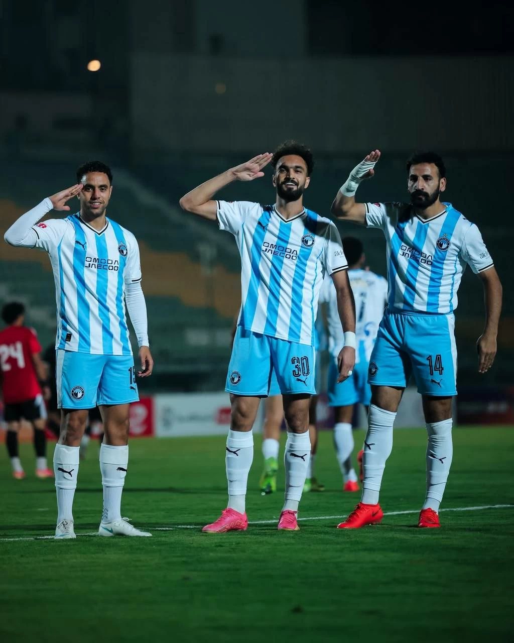 القنوات الناقلة لمباراة بيراميدز والمريخ بانتيو في إياب دور الـ32 من دوري أبطال أفريقيا.. والمعلق