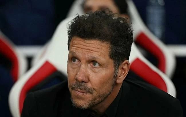 اخر تطورات تجديد عقد سيميوني مع أتلتيكو مدريد