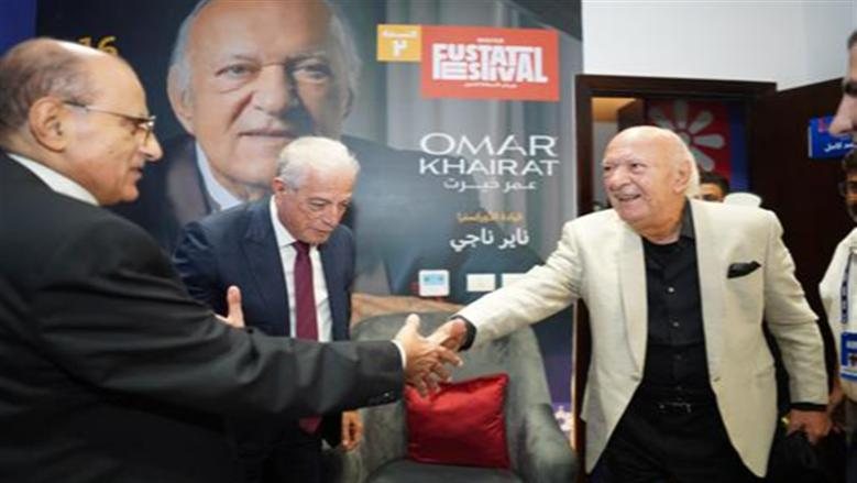 وصول عمر خيرت استعدادا لاحياء حفل إفتتاح الدورة الثانية لمهرجان الفسطاط