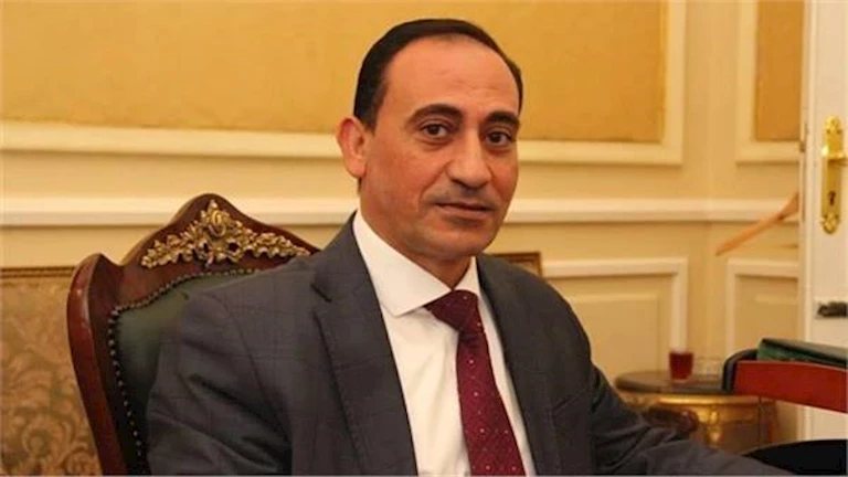 طلب إحاطة لربط الطاقة المتجددة بالمصانع وخفض تكاليف الإنتاج