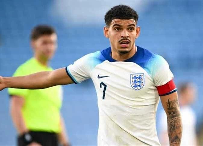 استهداف منزل جيبس وايت نجم منتخب إنجلترا