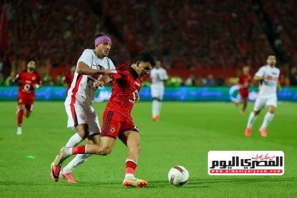 «حصريات المصري»: تحرك لتجديد عقد نجم الأهلي.. والزمالك يواصل التصعيد بعد خسارة القمة